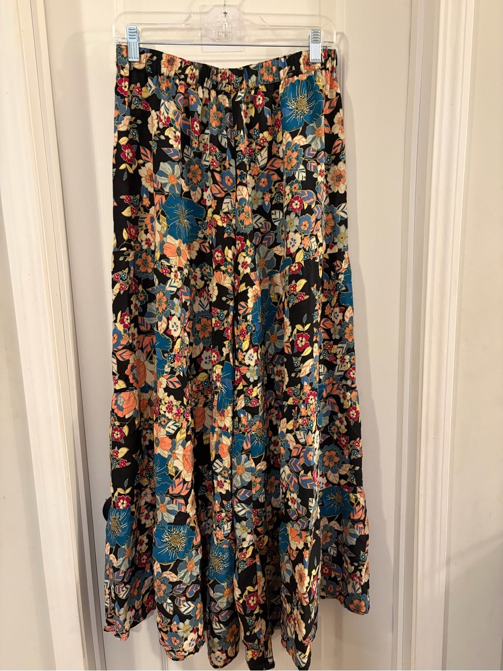 NATURAL LIFE wide leg pants with Blue & Peach Accents like new 💙